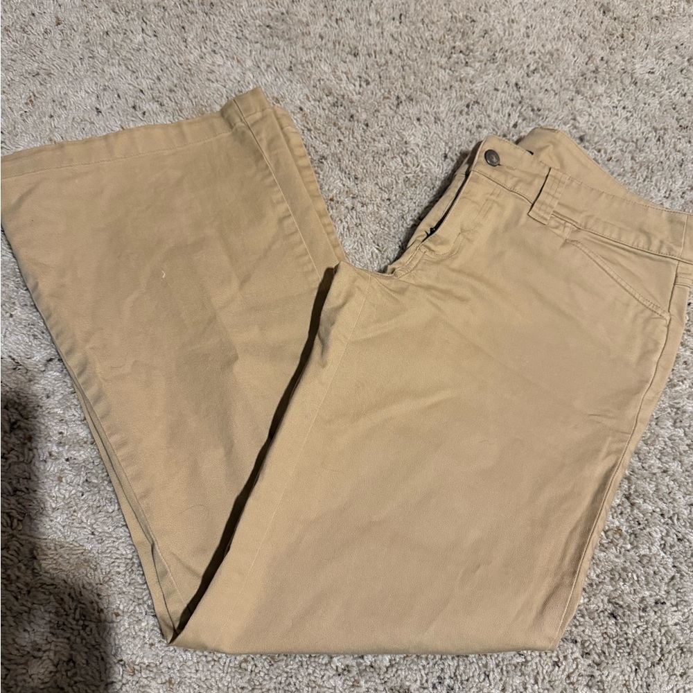 Patagonia Women’s khaki pants